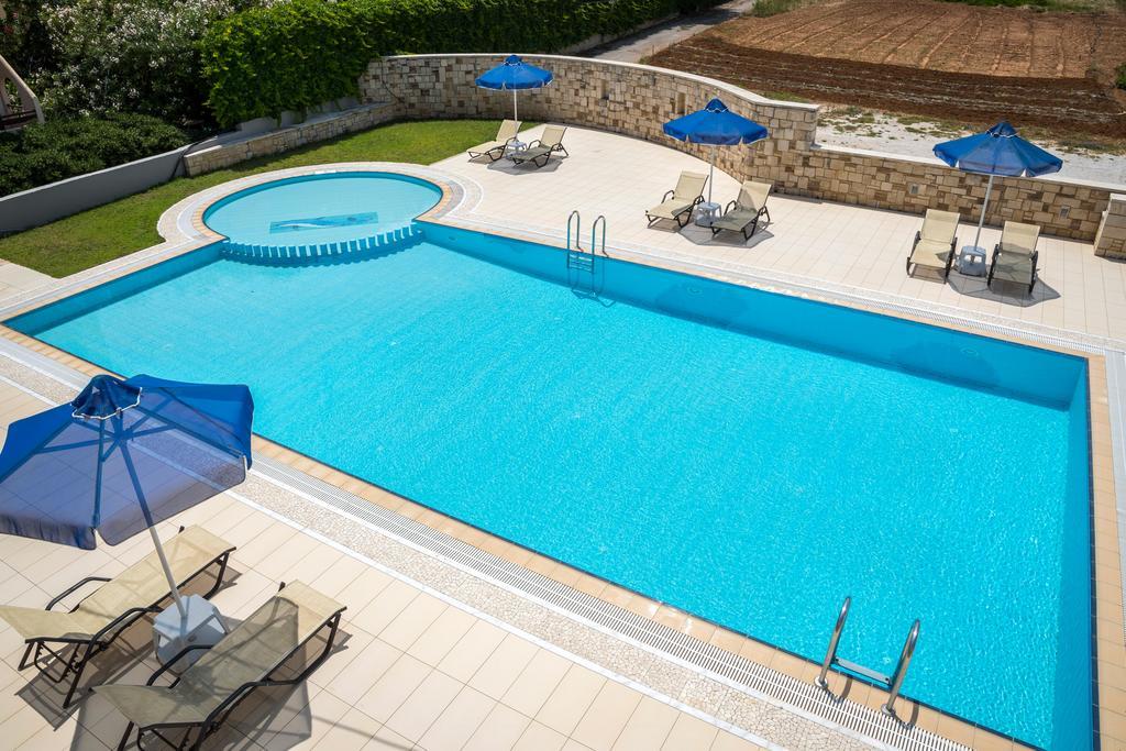 Irini Stalos Apartments エクステリア 写真