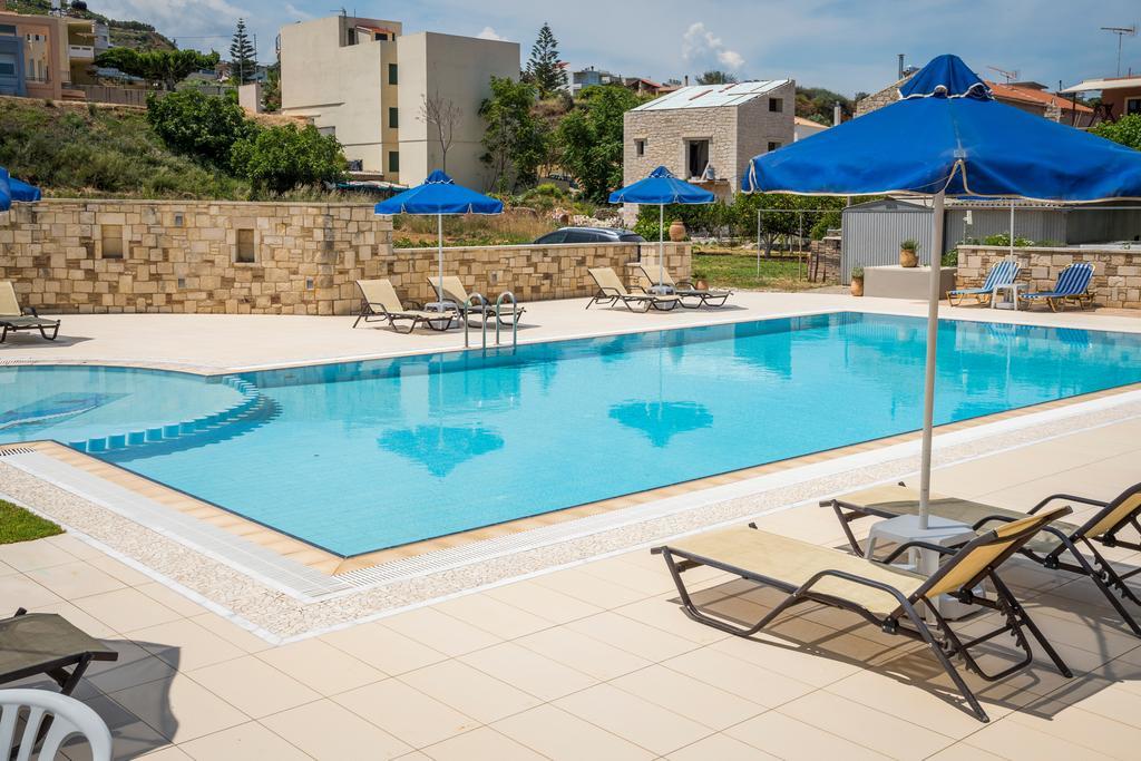 Irini Stalos Apartments エクステリア 写真