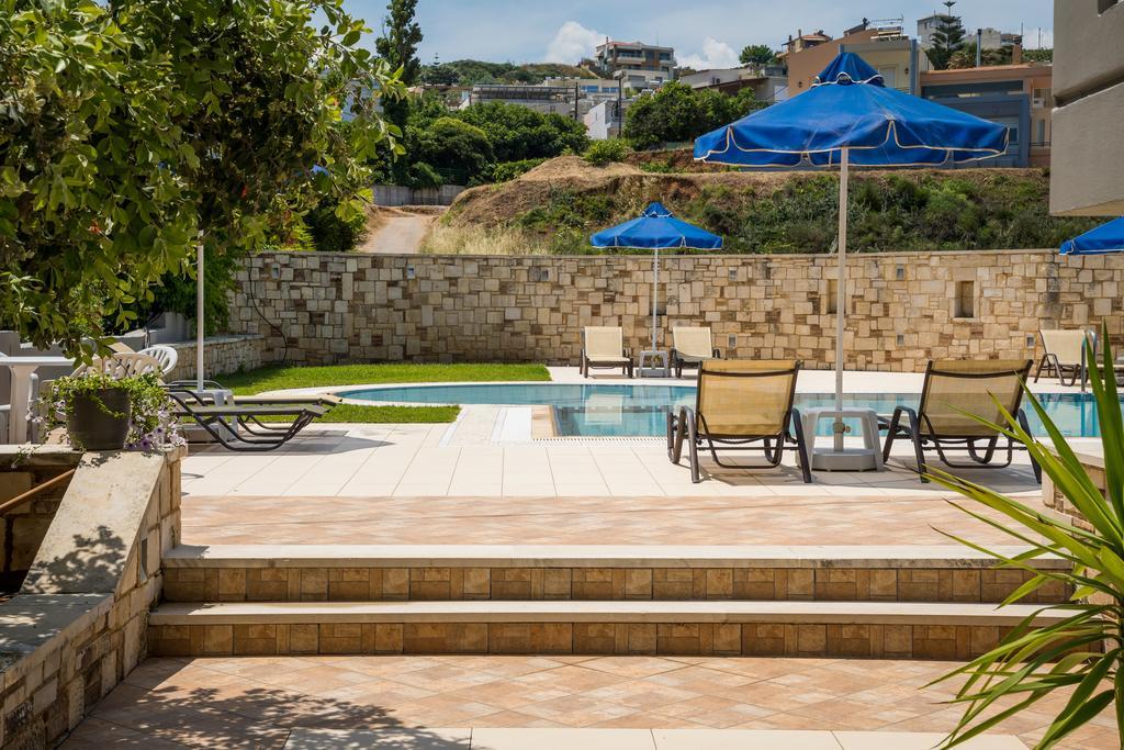 Irini Stalos Apartments エクステリア 写真
