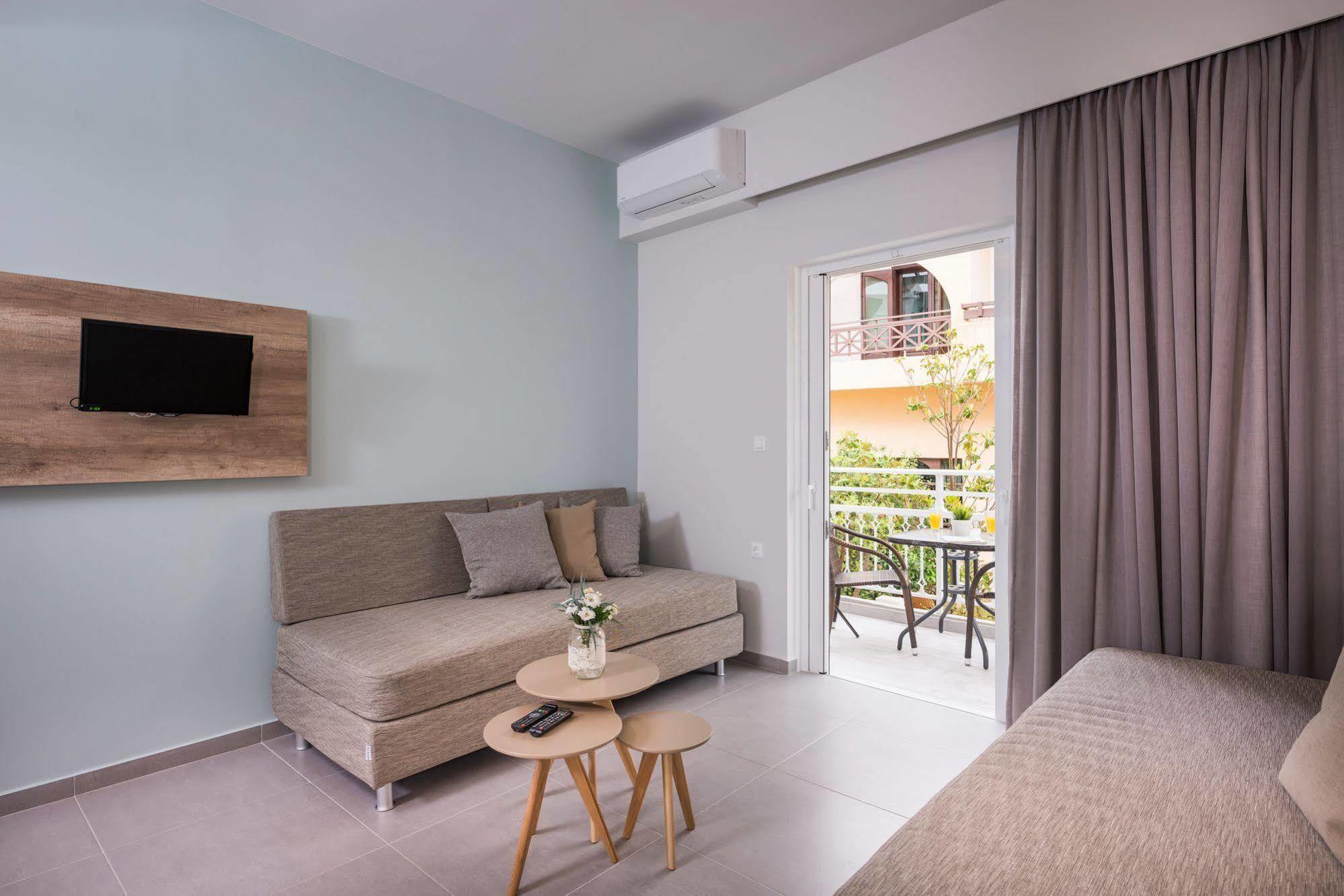 Irini Stalos Apartments エクステリア 写真